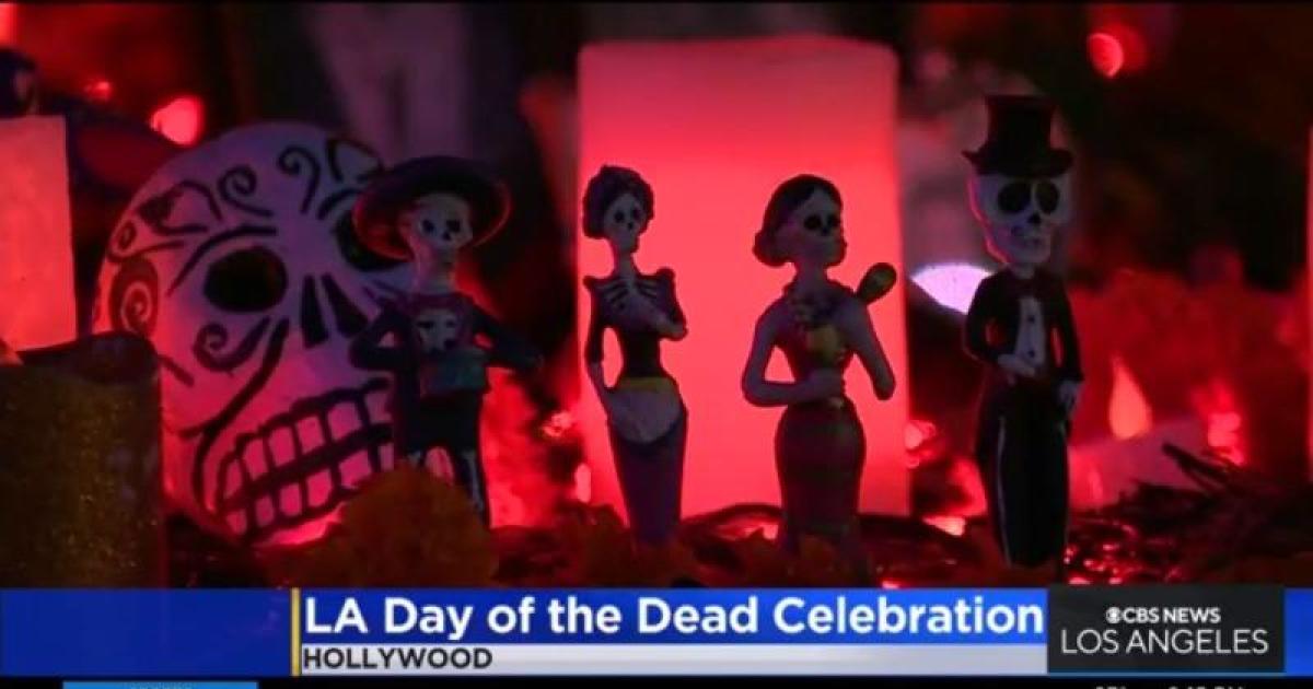 Families remember, honor loved ones and friends on Dia De Los Muertos - CBS Los  Angeles