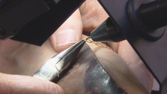permanent-bracelets-ec-raw-01-concatenated-141345-frame-21364.jpg 