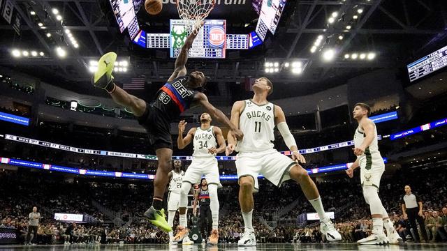 Pistons Bucks Basketball 