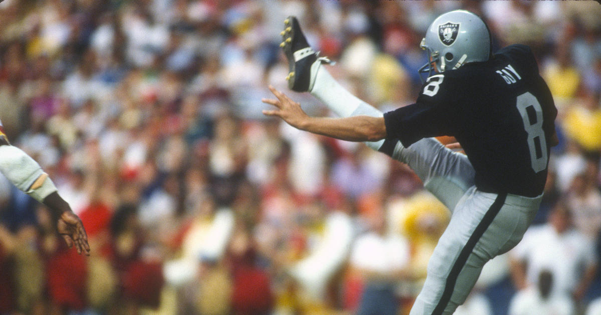 Ray Guy, first Pro Football Hall of Fame punter, dies at age 72