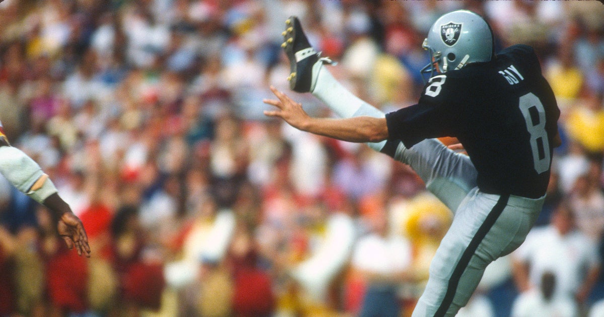 Ray Guy, first Pro Football Hall of Fame punter, dies at age 72