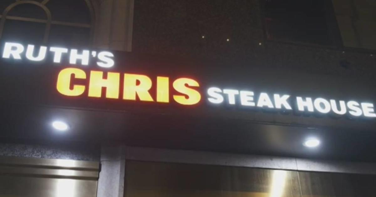 Darden buys Ruth's Chris Steak House for $715 million