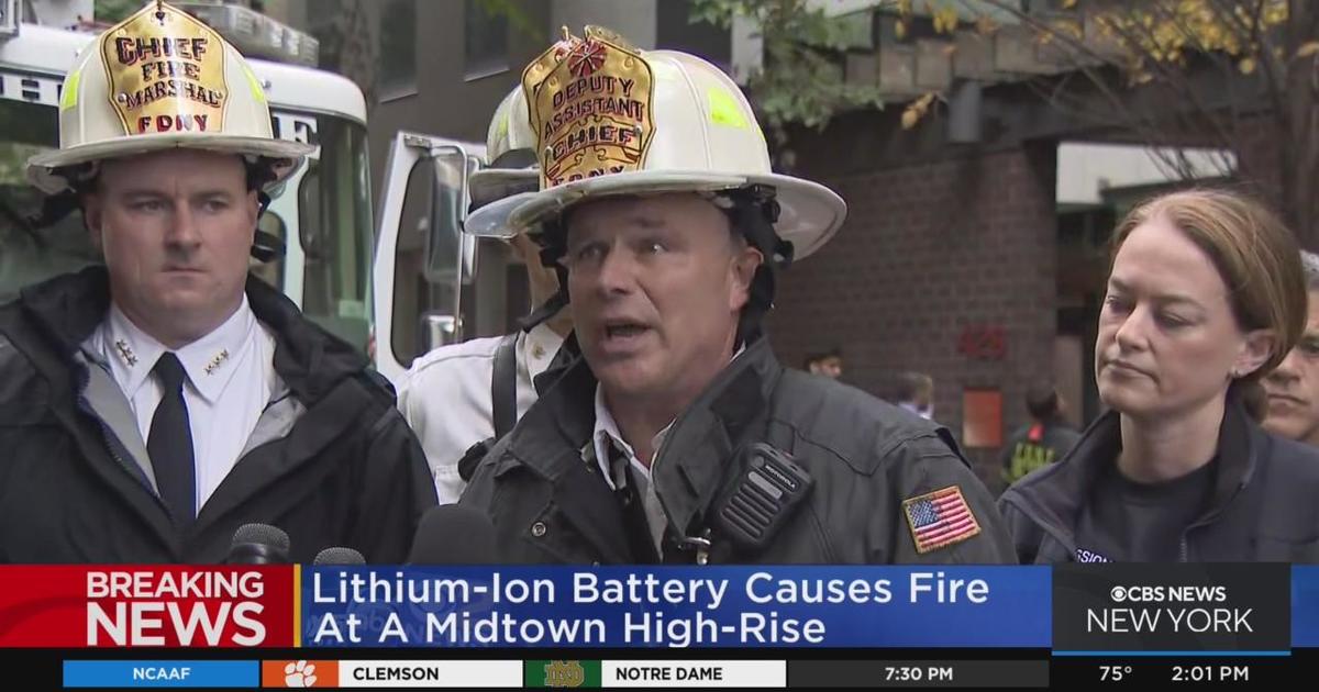 FDNY update on Midtown high-rise fire - CBS New York