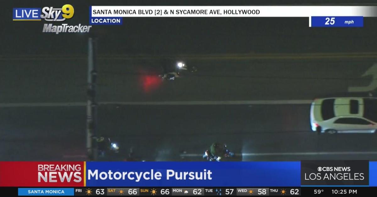 Suspect rejoins motorcyclists in Hollywood, continues to do wheelies ...