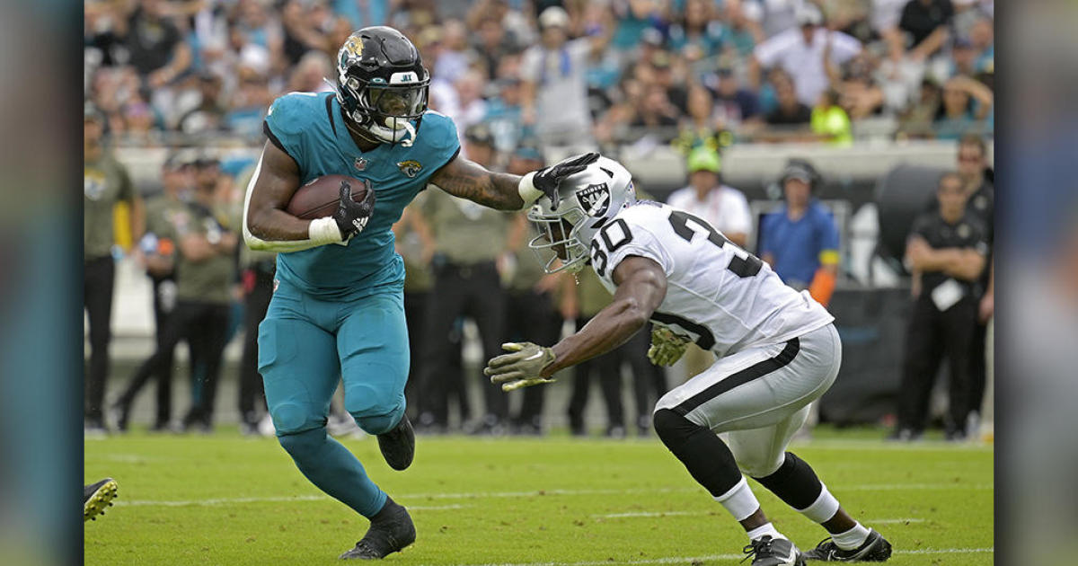 Reeling Raiders blow another huge lead, lose to Jags - CBS San Francisco