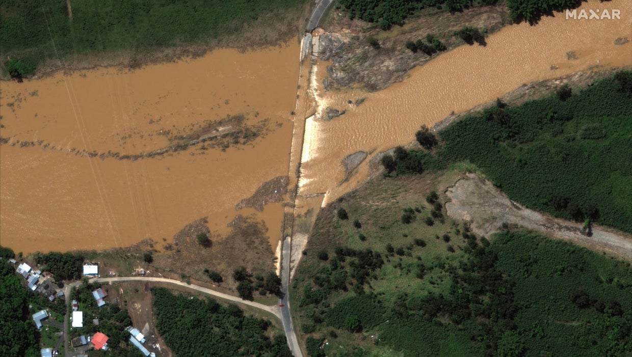 02-bridge-after-fiona-arecibo-puerto-rico-21sep2022-wv03.jpg 
