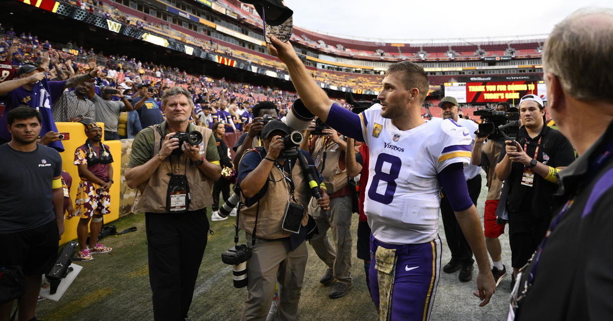 Kirk Cousins moves Vikings to 7-1 with another fourth-quarter rally