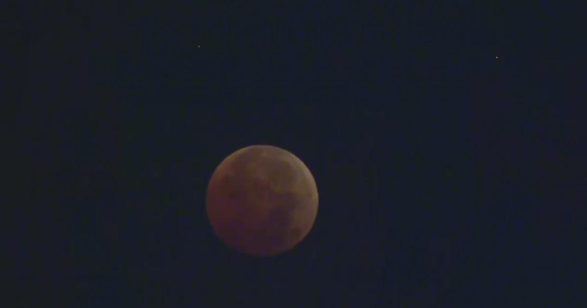 Check out the total lunar eclipse captured by CBS 2 photographer CBS