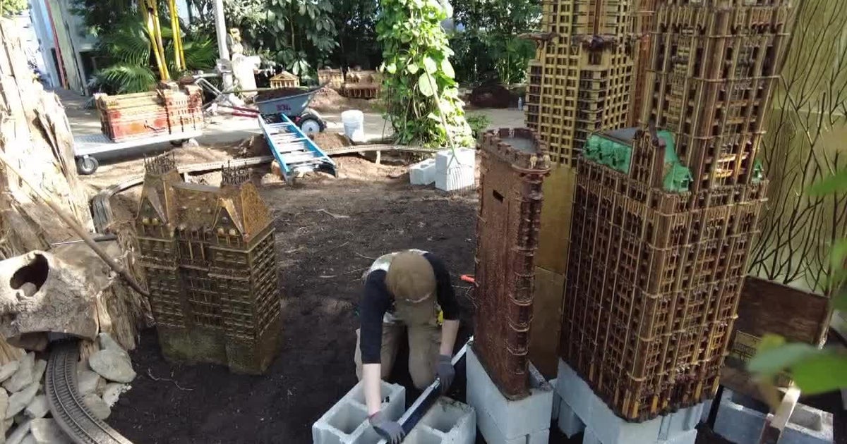 Web Extra: Workin' on the railroad at the New York Botanical Garden's ...