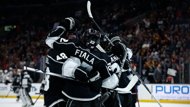Chicago Blackhawks v Los Angeles Kings 