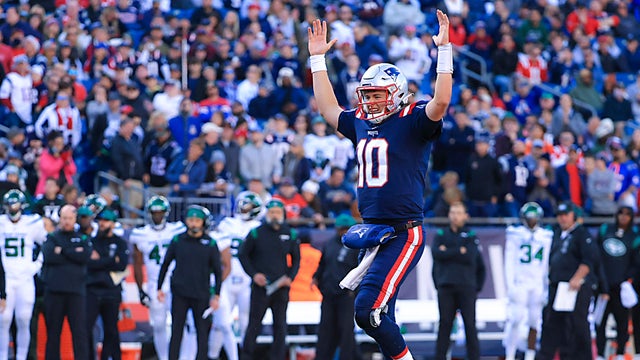 New York Jets Vs. New England Patriots At Gillette Stadium 