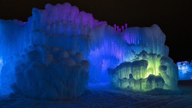 ice-castles-color.jpg 