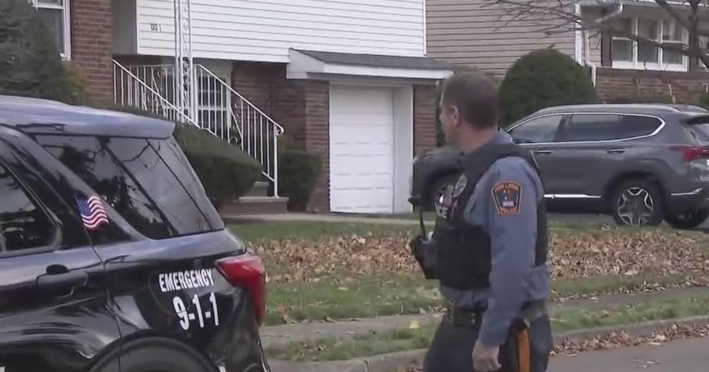 Person injured in armed home invasion in Fair Lawn, police say CBS