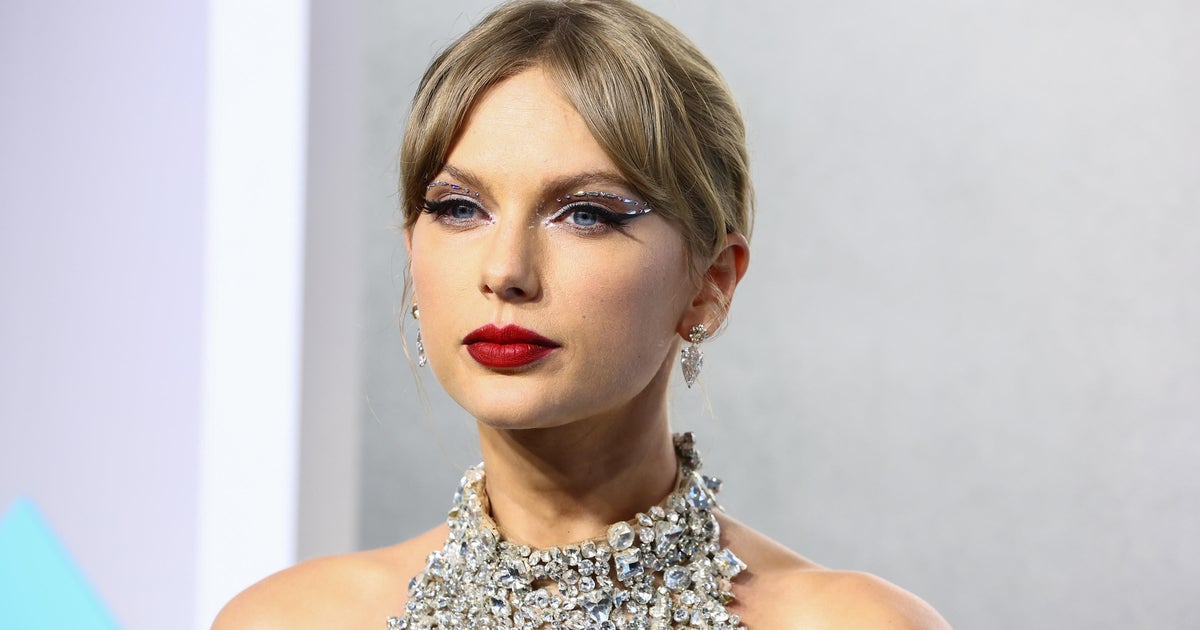 Taylor Swift fan spent $1,400 on Eras tour tickets but was duped by seller:  reports 