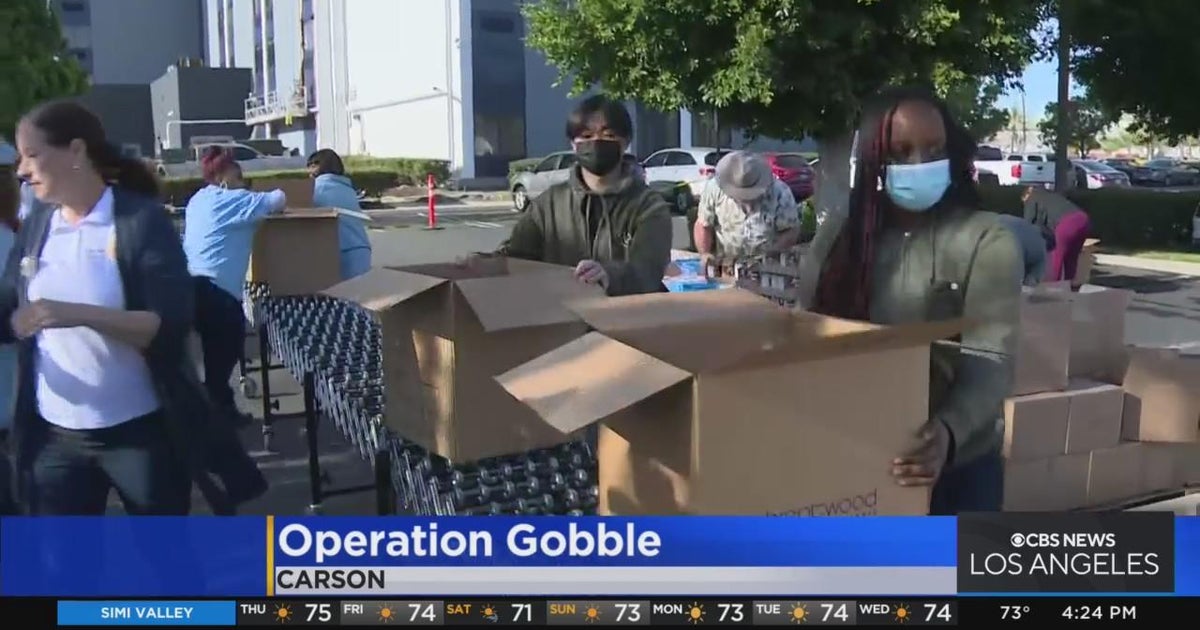 Operation Gobble Meal boxes, gift cards for needy families CBS Los