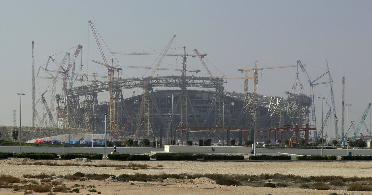 Qatar acknowledges "between 400 and 500" workers died preparing for World Cup