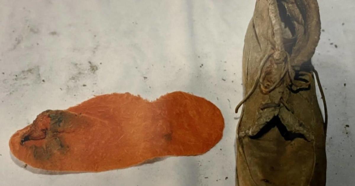 Как чифт оранжеви чорапи свързват две убийства в Колорадо, извършени в един и същи ден през 1982 г.