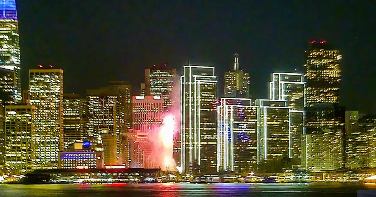 Annual Embarcadero lighting ceremony kicks off S.F. holiday season