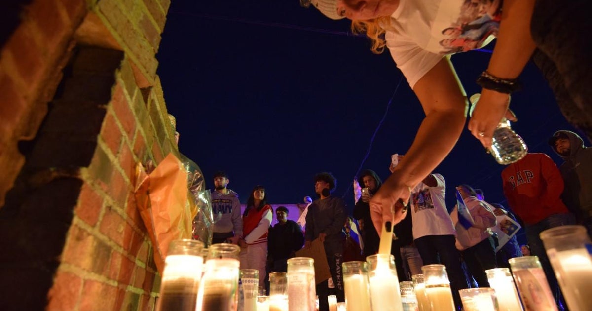 Community activists try to address gun violence as homicide rate reaches 300 mark - Vimarsana News