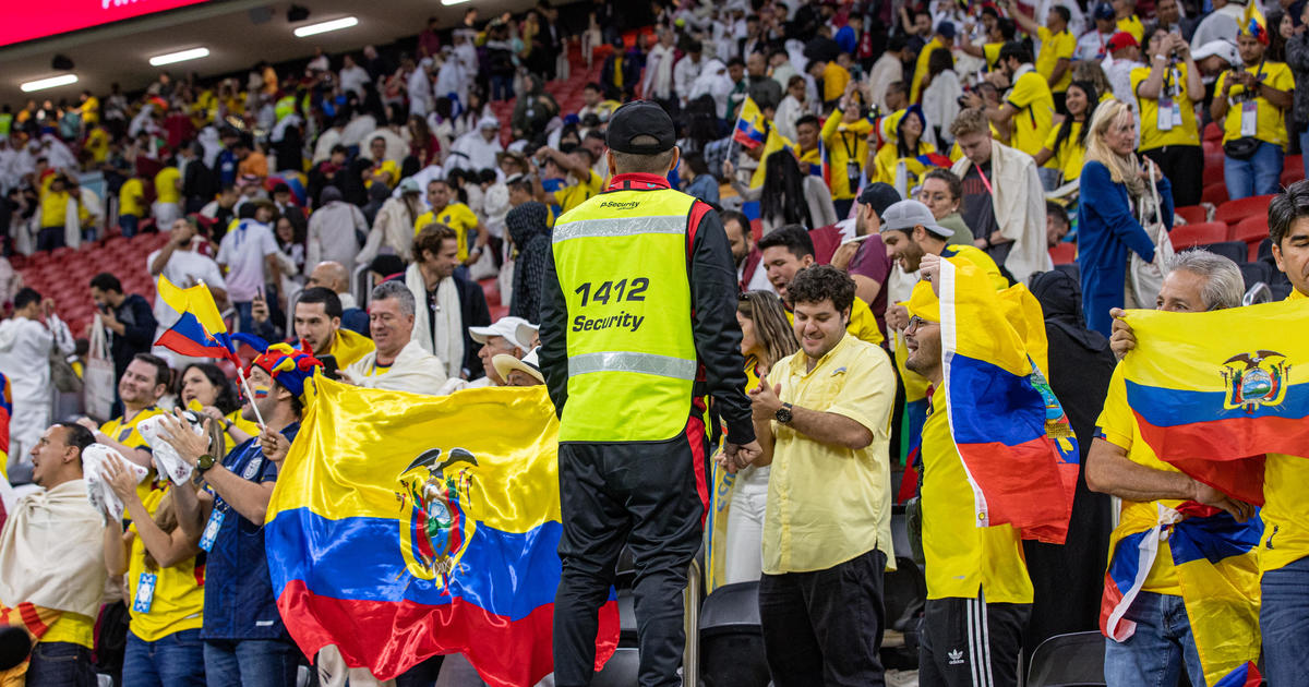 Ecuador fans chant "We want beer!" during World Cup match against Qatar after host bans alcohol sales