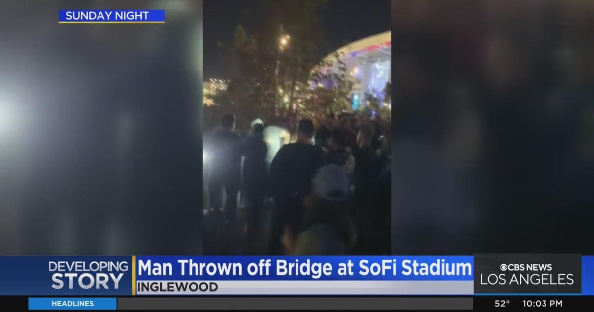 Wild Video Shows Man Getting Thrown Off Bridge At Sofi Stadium Cbs Los Angeles