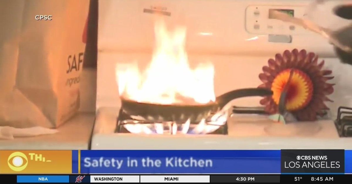 Stand by your pan Thanksgiving kitchen safety tips CBS Los Angeles