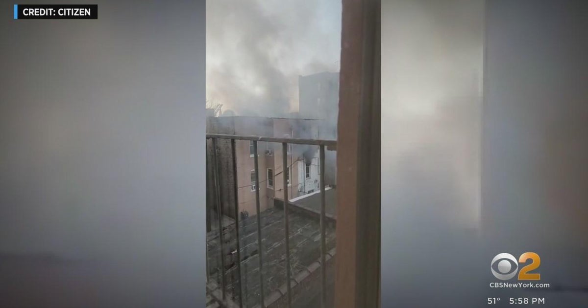 6 hurt, including 4 firefighters, in Bronx fire - CBS New York