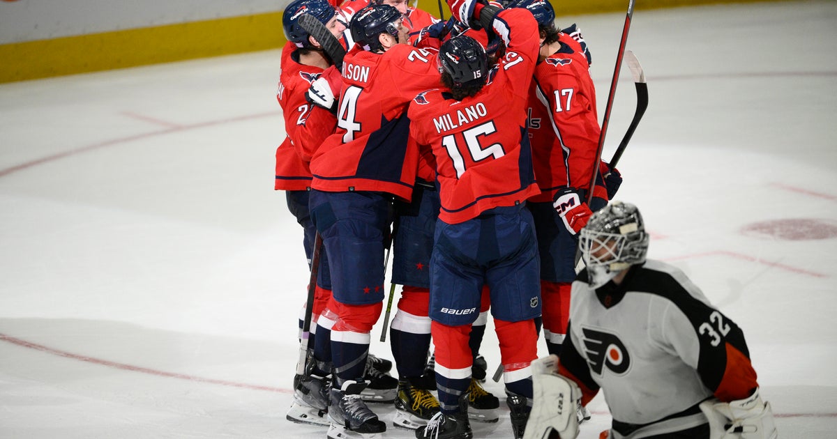 Alex Ovechkin scores 790th goal, Flyers lose 8th straight