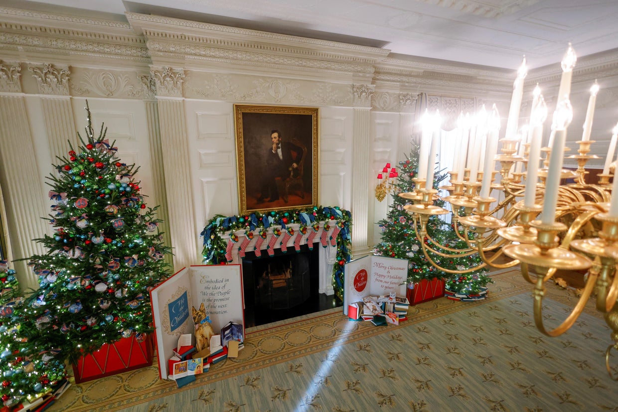 Christmas decorations on the theme "We the People" are unveiled at the White House 