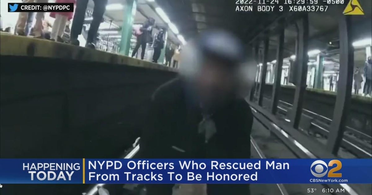 NYPD officers who saved man on subway tracks to be honored - CBS New York