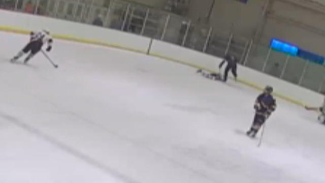 ice-hockey-assault-63sotvo-frame-98.jpg 