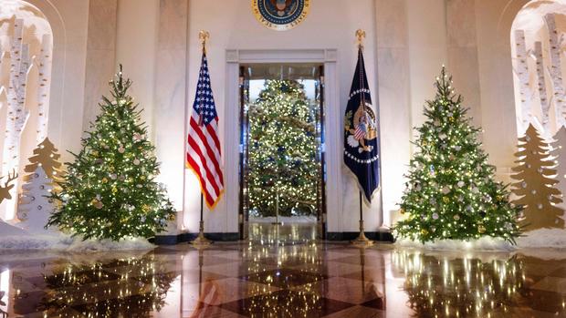 White House Christmas decorations celebrate "We the People" 