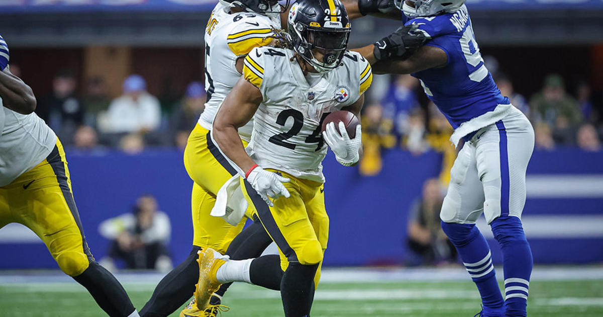 Pittsburgh Steelers tight end Connor Heyward (83) performs drills during an  NFL football practice at rookie minicamp, Friday, May 13, 2022, in  Pittsburgh. (AP Photo/Keith Srakocic Stock Photo - Alamy