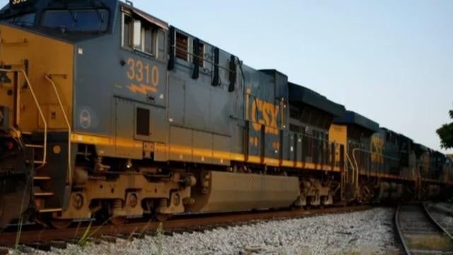 cbsn-fusion-us-house-votes-to-halt-rail-strike-thumbnail-1510211-640x360.jpg 