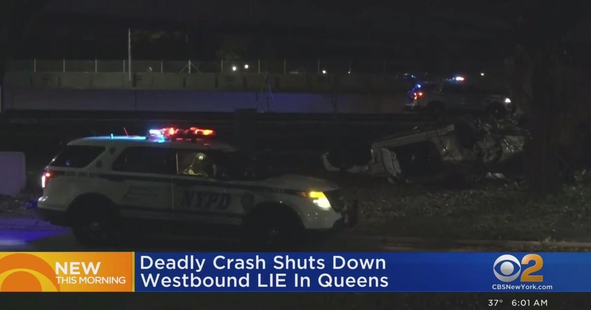 Deadly crash shuts down Long Island Expressway in Queens - CBS New York