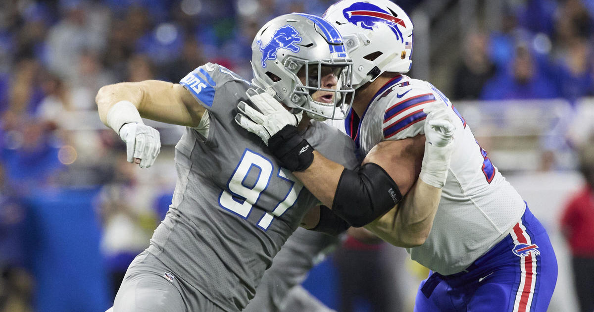 Detroit Lions defensive end Aidan Hutchinson (97) on defense