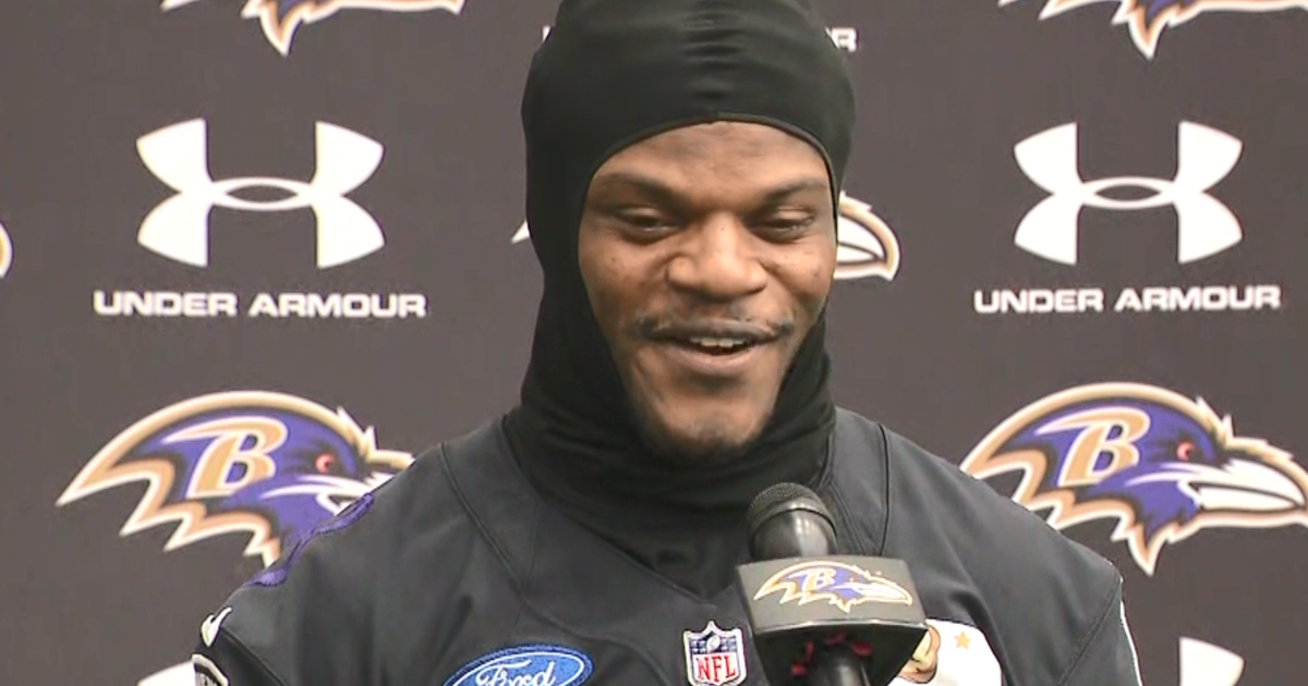 Lamar's always talking to everyone': Ravens' Lamar Jackson embraces his  locker room role 