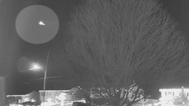 cameras-capture-meteor-streaking-across-night-sky-over-pennsylvania-ohio-jpg.jpg 