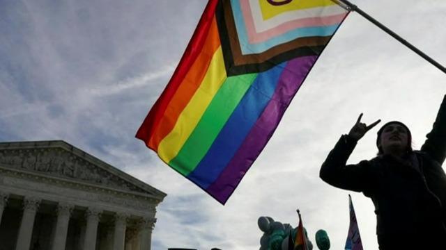 cbsn-fusion-supreme-court-weighs-case-pitting-free-speech-against-lgbtq-plus-rights-thumbnail-1520455-640x360.jpg 