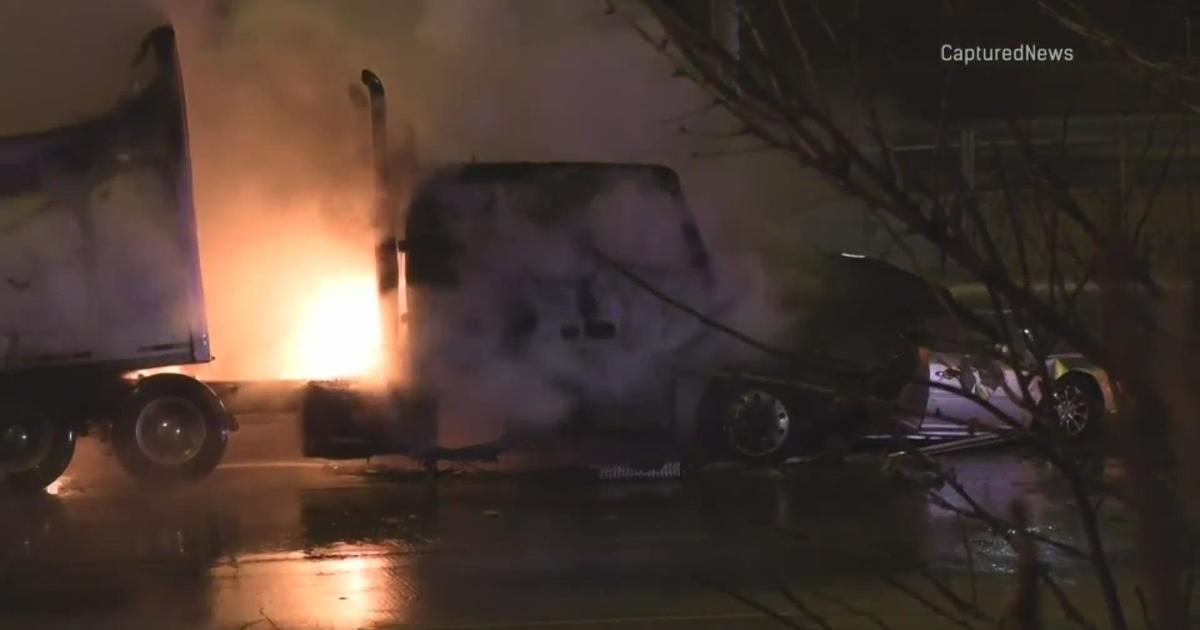 Dan Ryan Expressway Semi-truck Fire - CBS Chicago