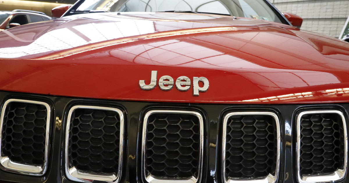 us-opens-probe-into-jeep-compass-suv-engines-shutting-down-cbs-detroit