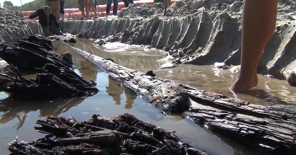 Hurricane Beach Erosion Uncovers Old Ship On Daytona Beach Shores Cbs