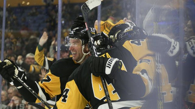 Carter scores on OT power play, Penguins beat Sabres 4-3