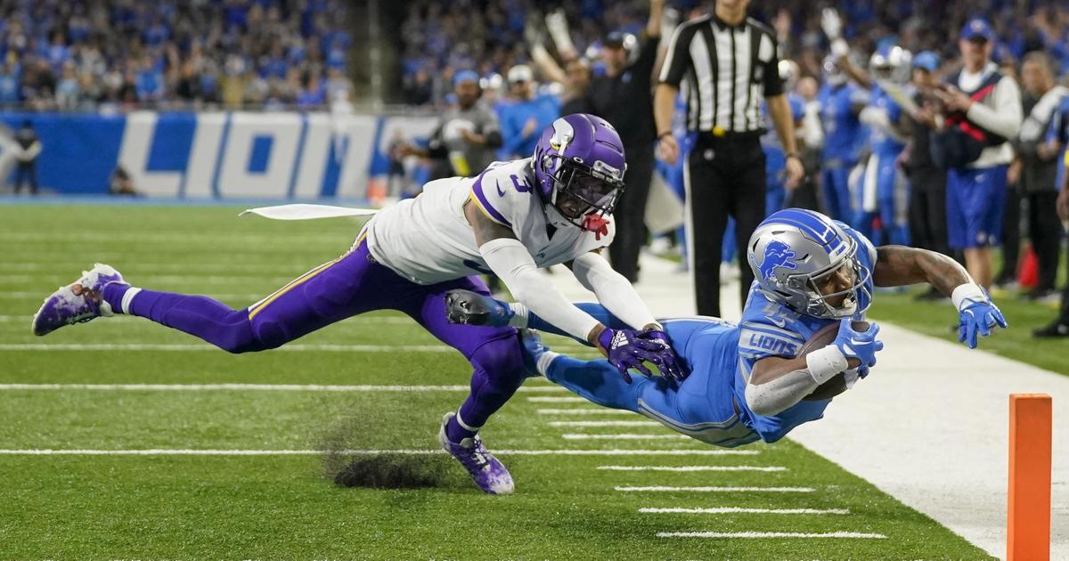 Vikings fail to lock up NFC North with 34-23 loss to Lions