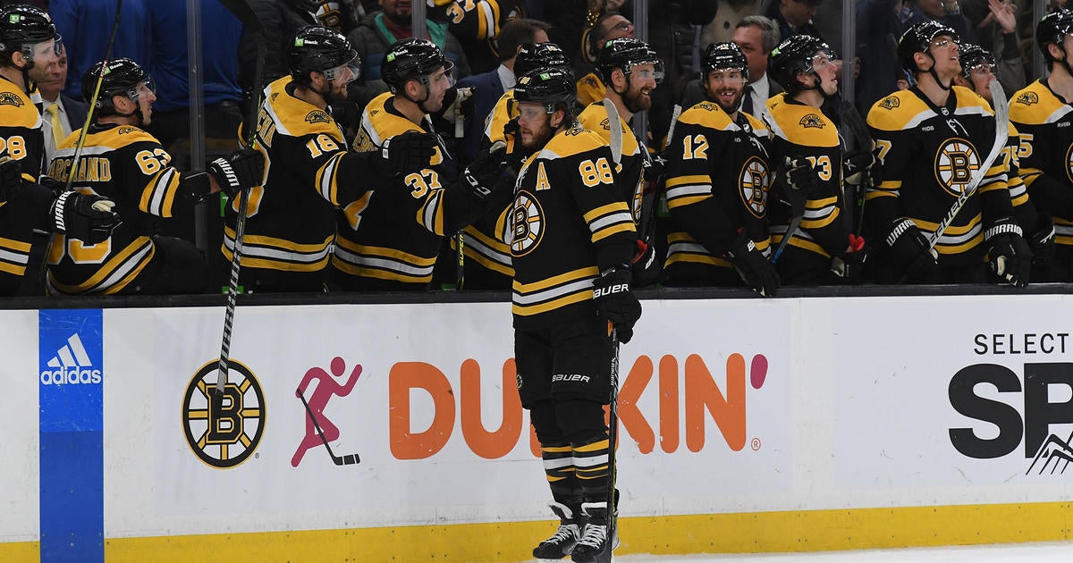 Bruins' DeBrusk, Pastrnak Score In Shootout To Beat Isles - CBS Boston