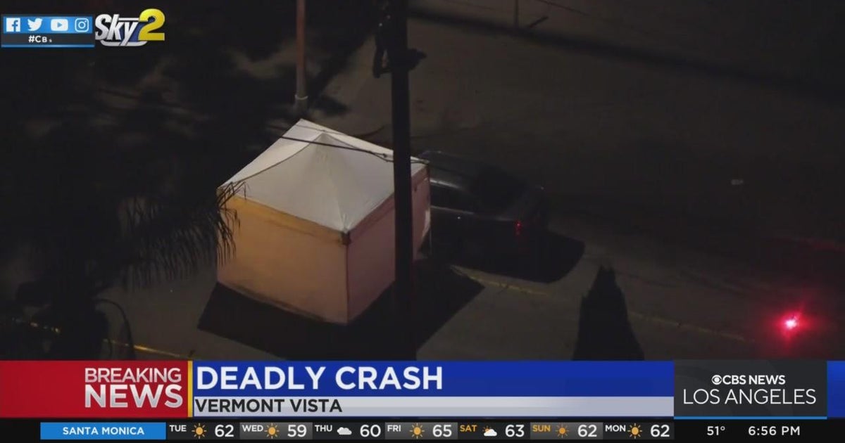 Person killed in car crash in South LA CBS Los Angeles