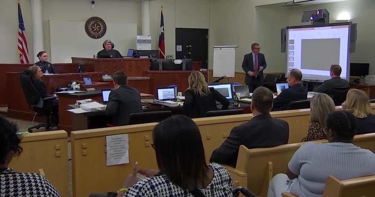 En EspaÑol El Juicio De Aaron Dean Continúa Cbs Texas