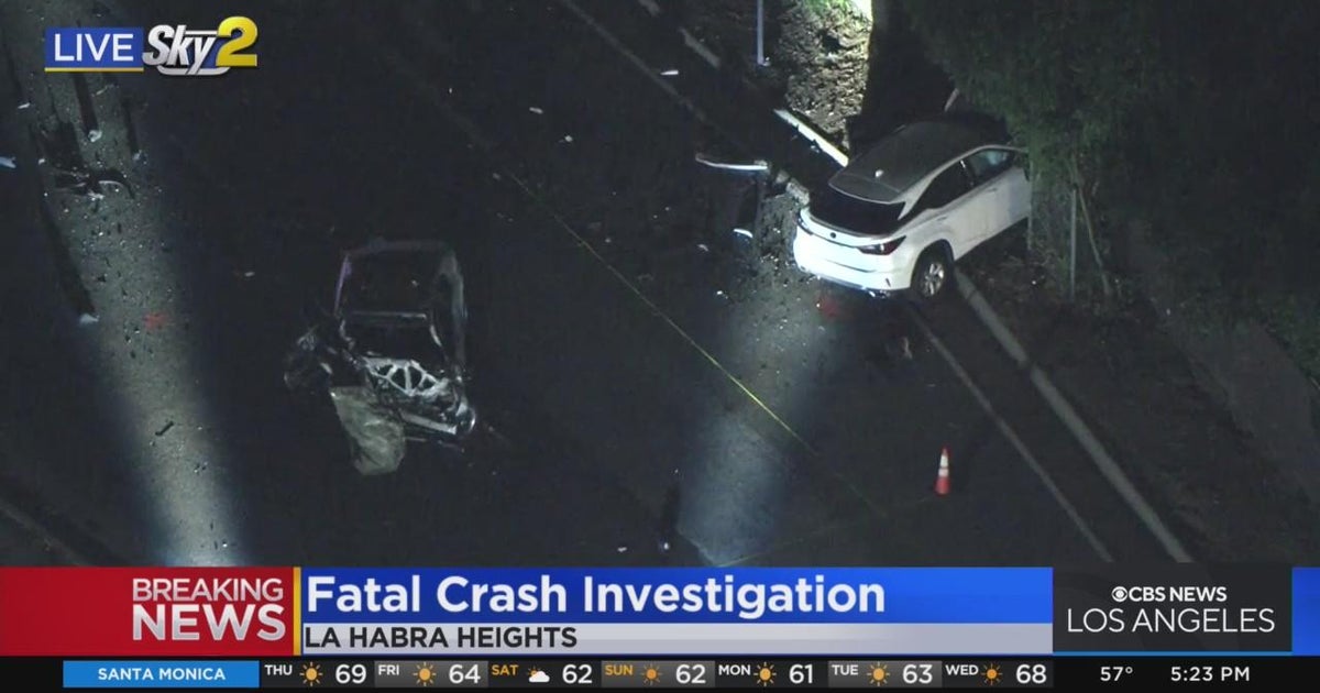 Fatal crash backs up traffic in La Habra Heights - CBS Los Angeles