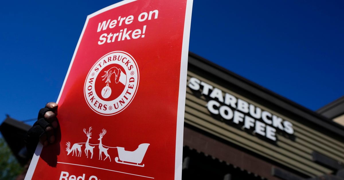 Workers at 2 Starbucks locations in Minnesota begin 3-day strike - Vimarsana News