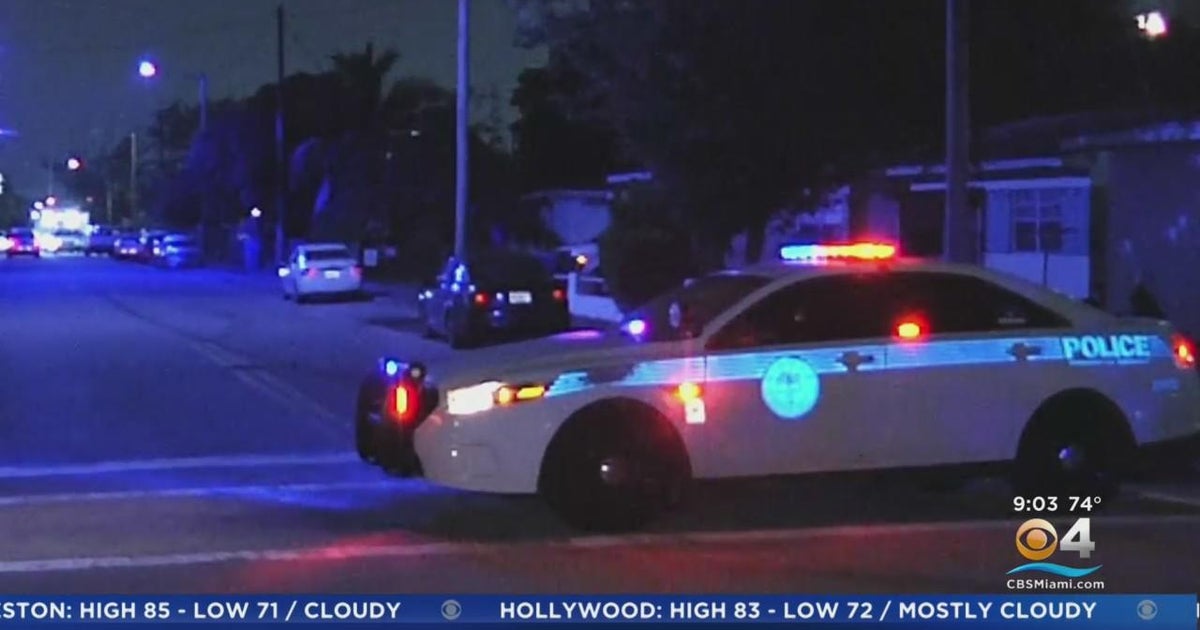 Barricaded man in custody just after standoff with Miami law enforcement